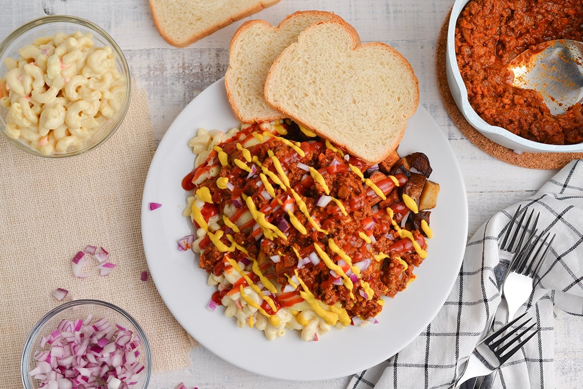 overhead cheeseburger plate