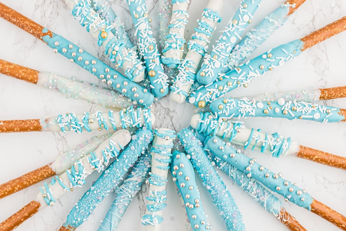 chocolate covered pretzels arranged in a circle
