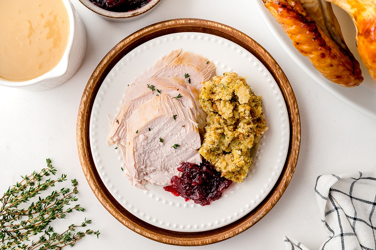 overhead shot of Thanksgiving dinner plate