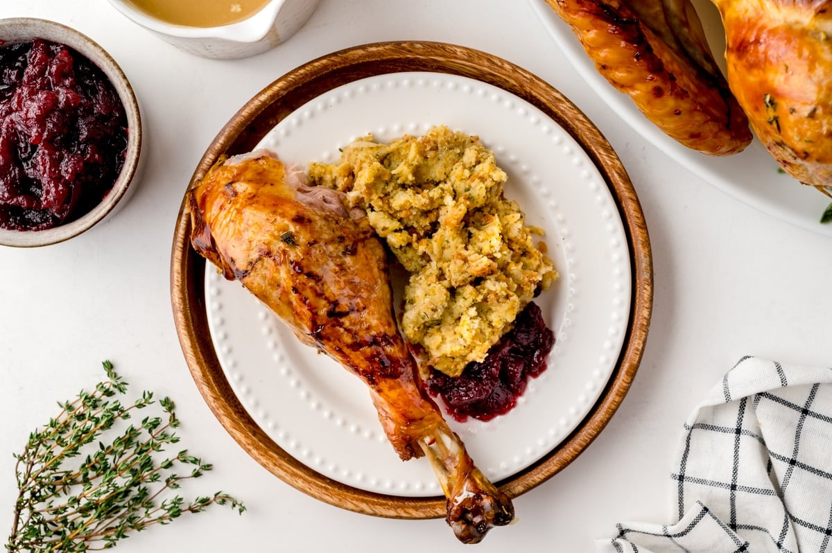 plate of thanksgiving dinner