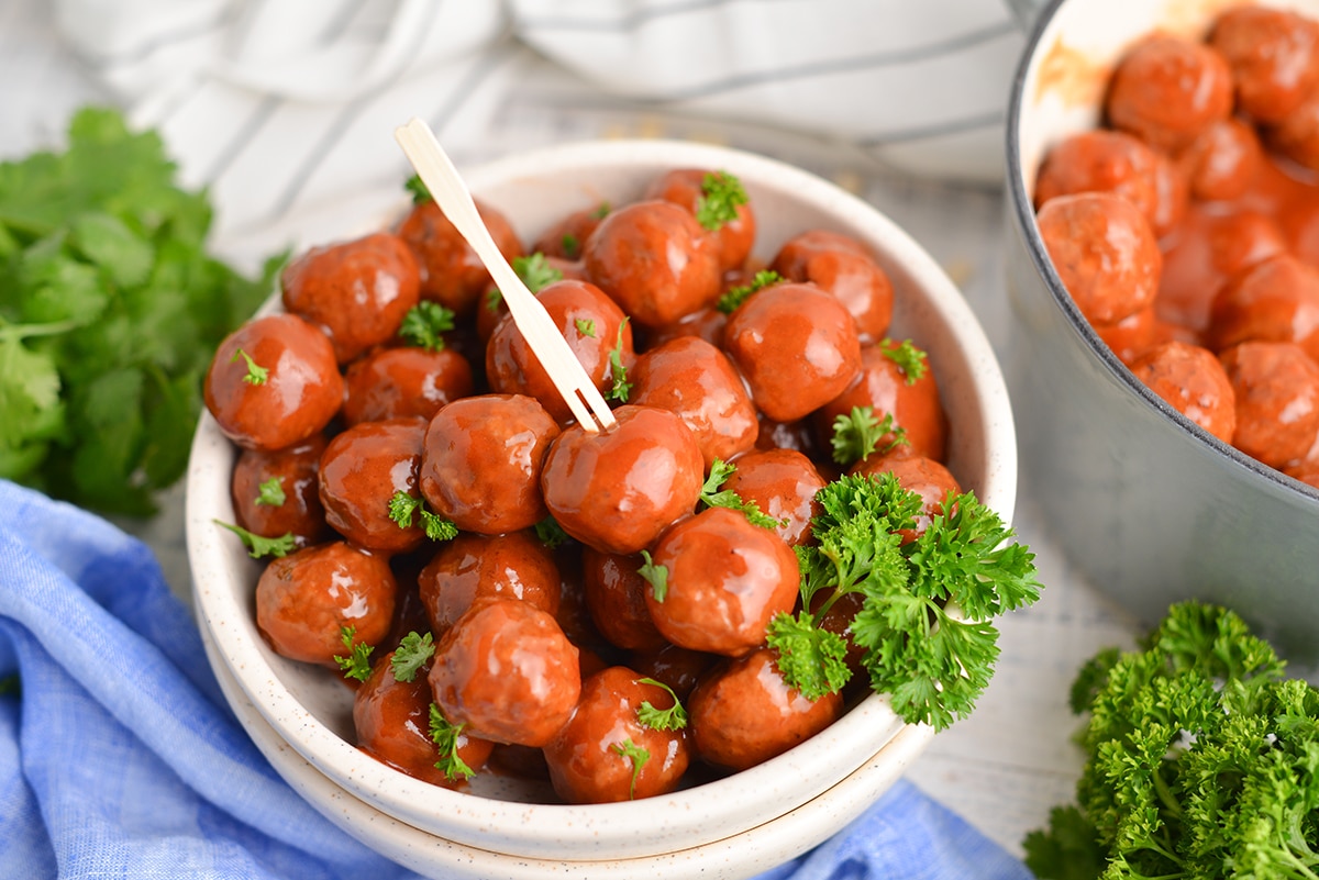 bowl of meatballs