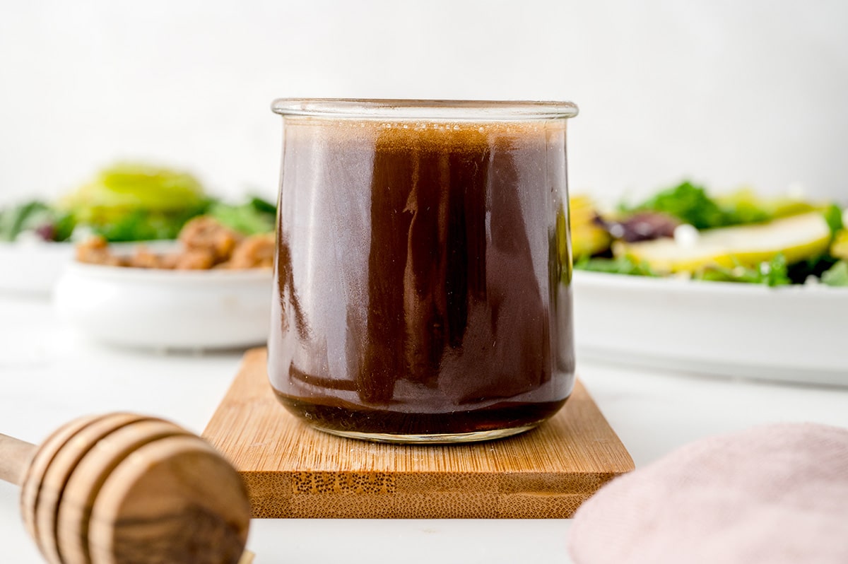 straight on shot of honey balsamic vinaigrette