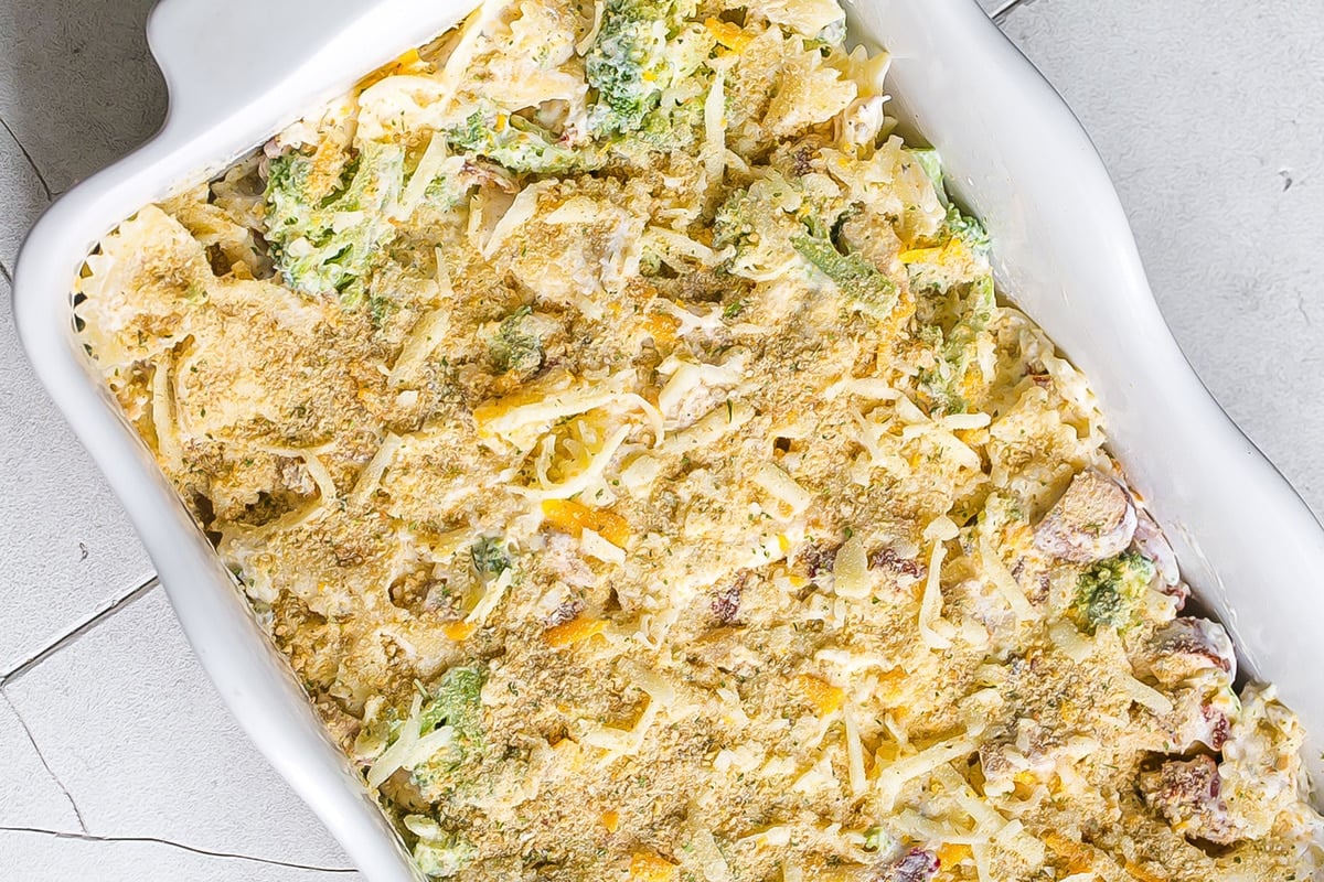 unbaked chicken casserole with bread crumb topping