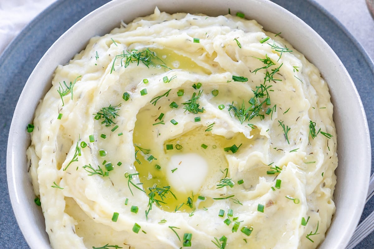 close up of bowl of mashed potatoes
