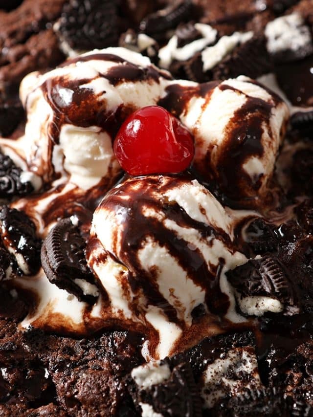 Oreo Skillet Brownie