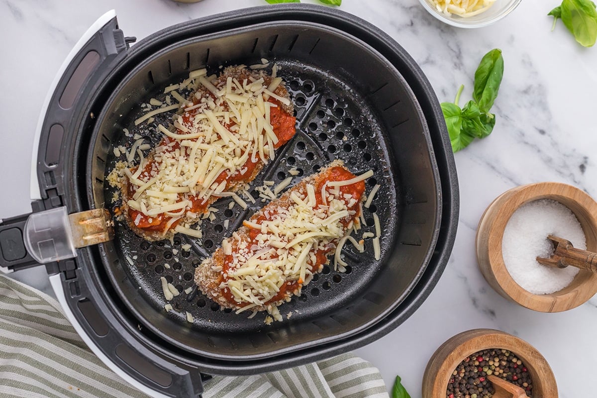 chicken parmesan cooking in air fryer