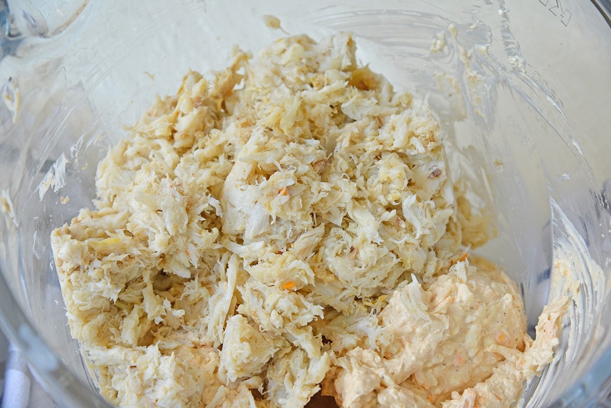 backfin crab meat in a mixing bowl