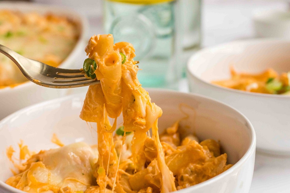 close up of fork full of buffalo chicken pasta