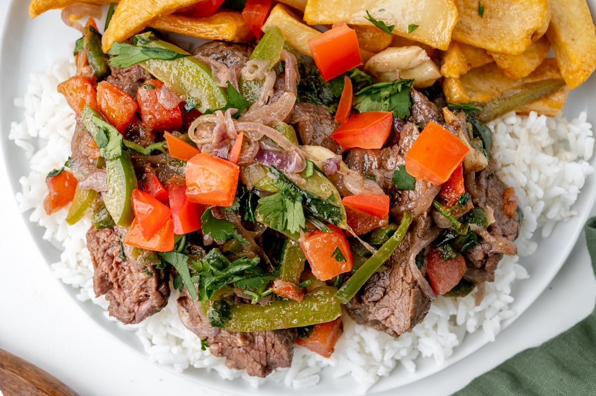 stir fry beef with veggies over rice