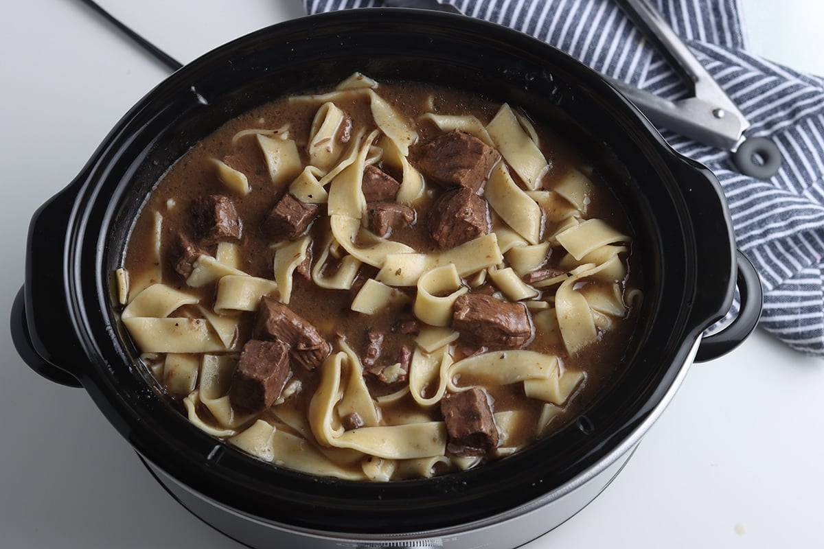 beef and noodles in crock pot