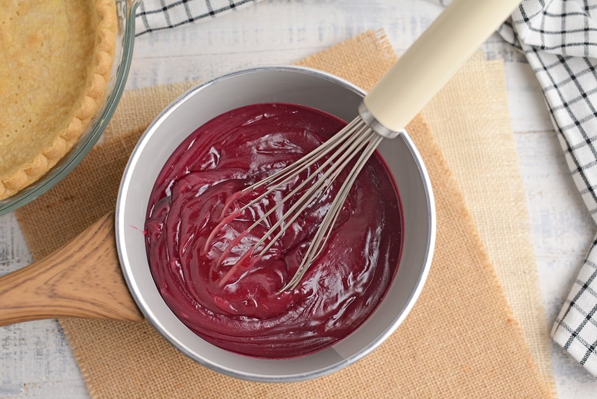 grape filling in saucepan