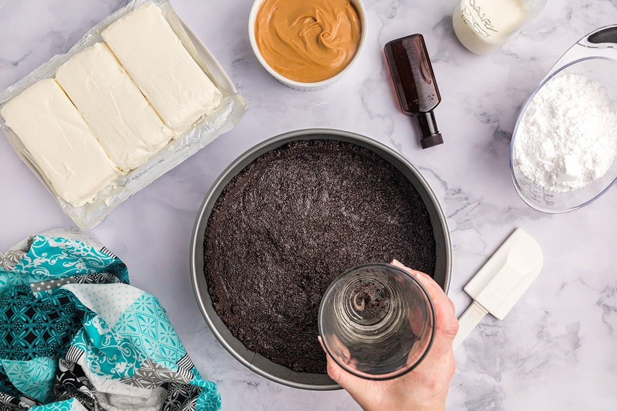 chocolate cookie crust in springform pan