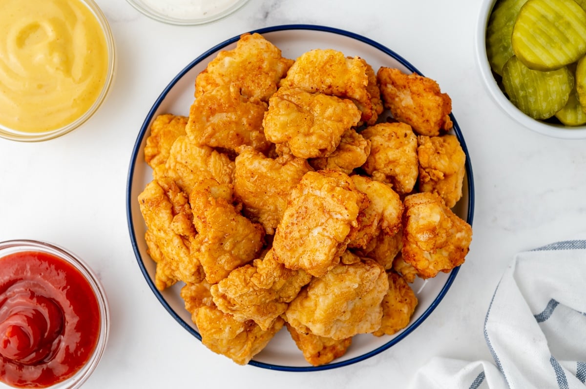 overhead shot of bowl of popcorn chicken