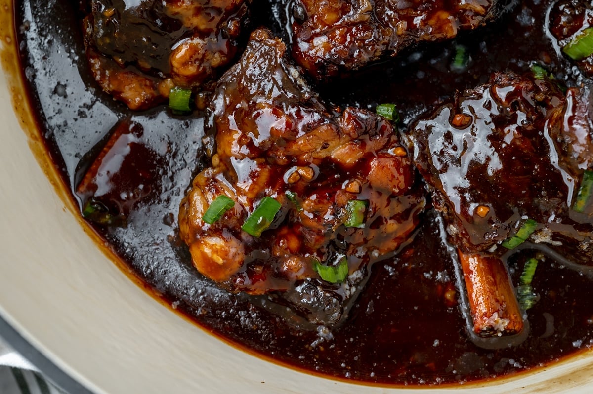 honey ginger short ribs in a pot