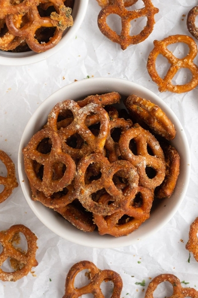 overhead shot of bowl of seasoned pretzels