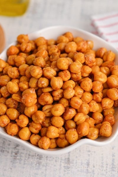 angled shot of bowl of air fryer chickpeas