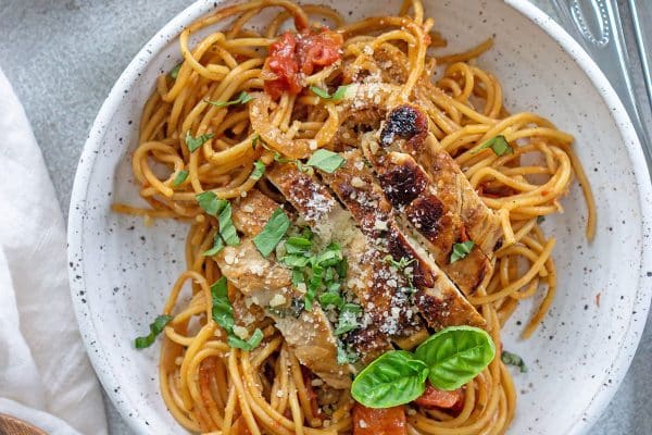 close up overhead shot of chicken bruschetta pasta