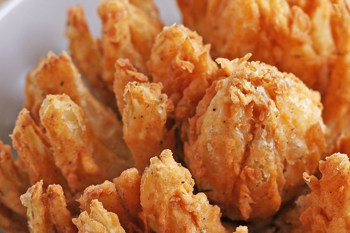 close up shot of bloomin onion