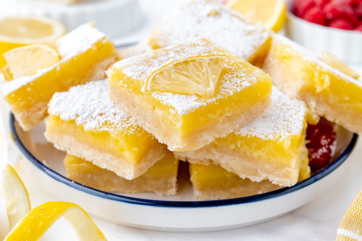 angled shot of plate of lemon bars