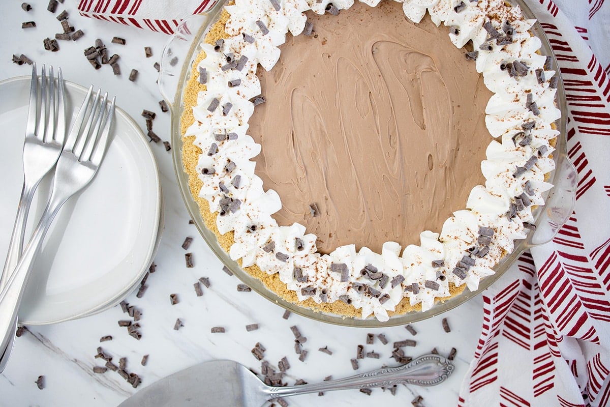 overhead shot of no bake chocolate cheesecake