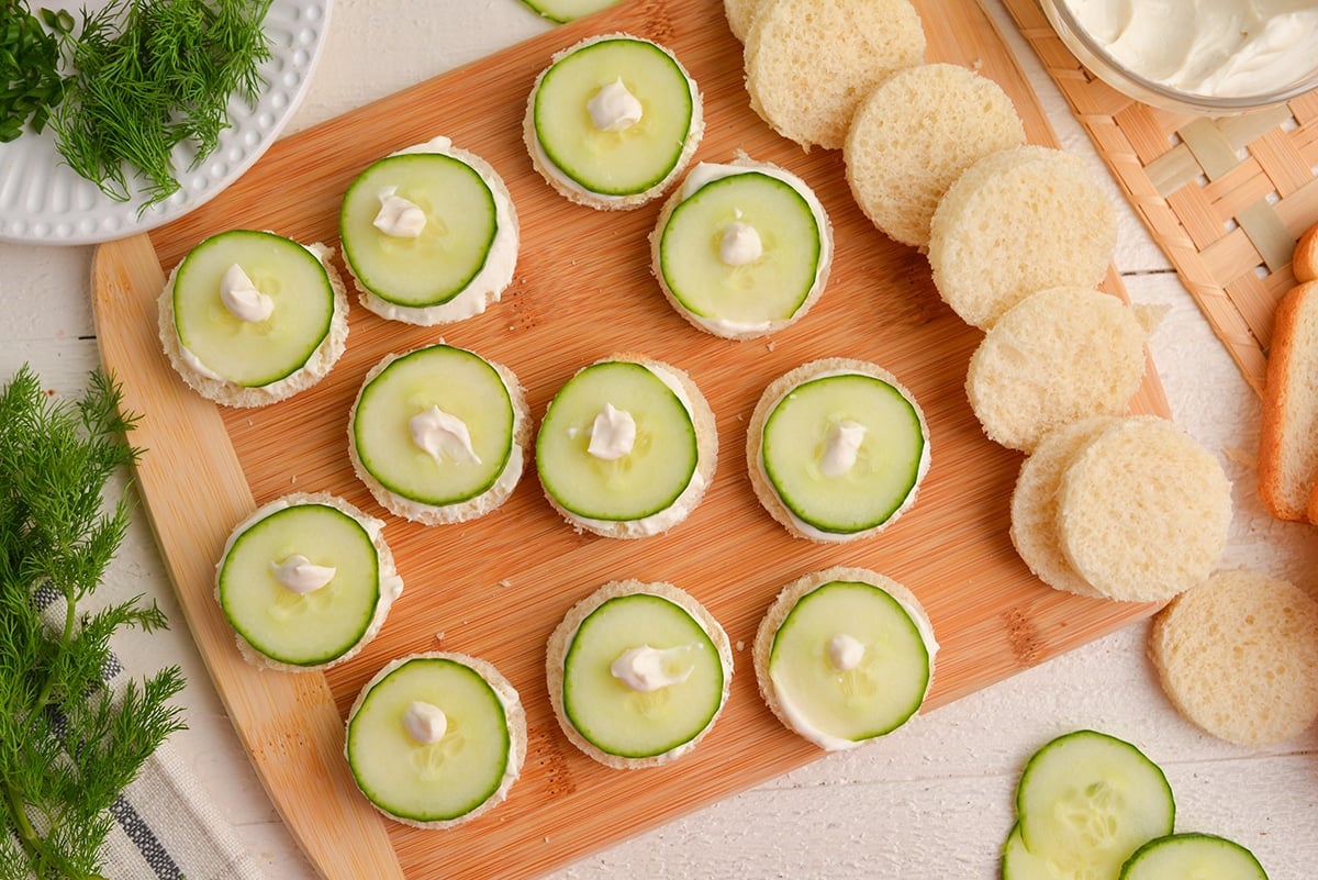 cucumber slices on round bread slices