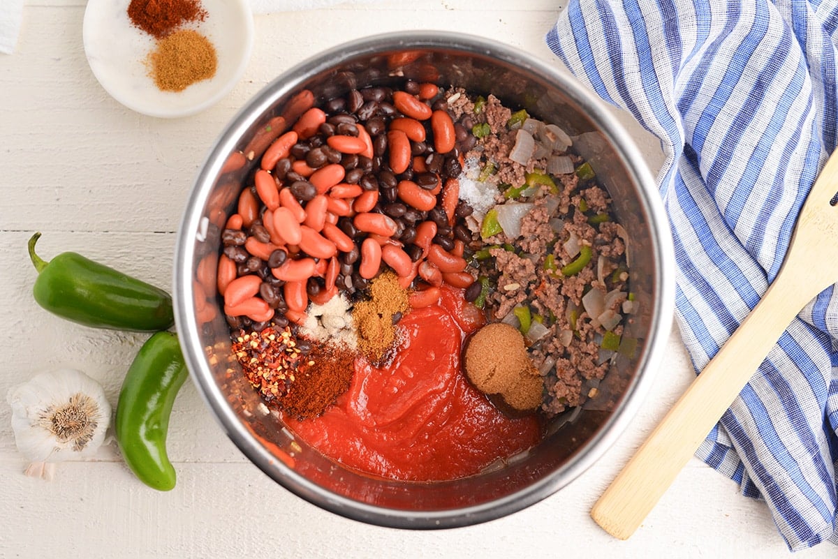 chili ingredients in instant pot