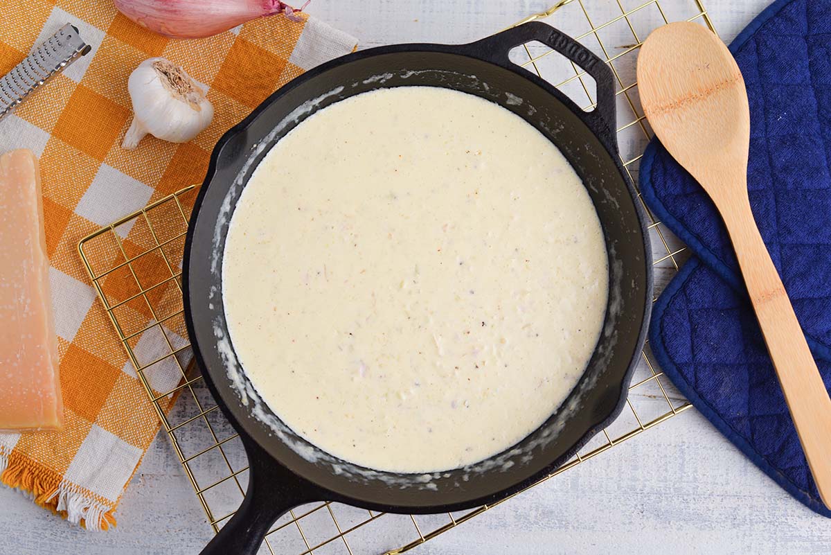 cream sauce in a pan
