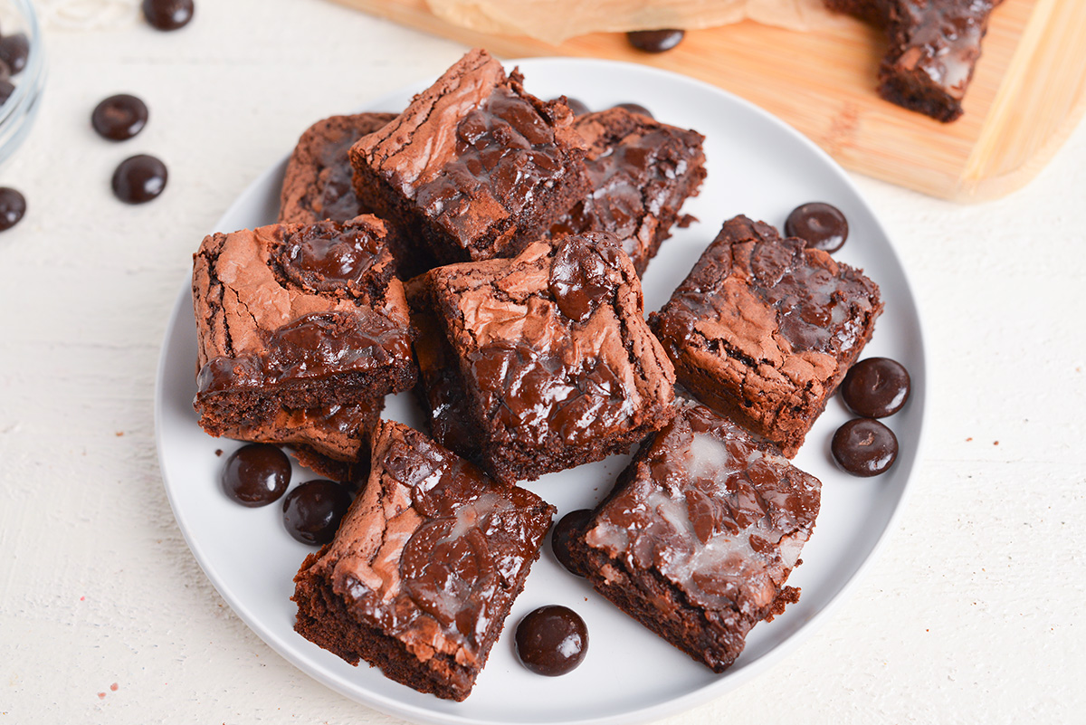 angled shot of plate of junior mint brownies