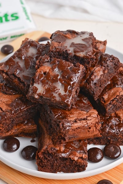 angled shot of plate of junior mint brownies