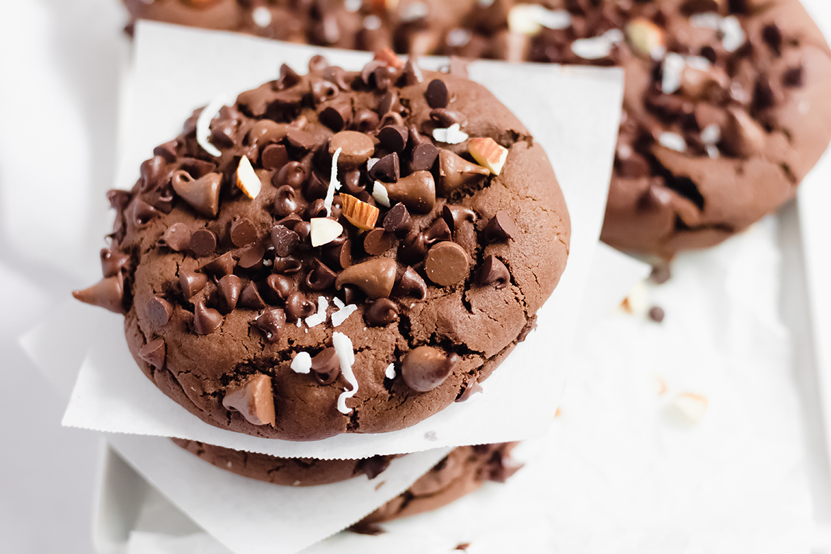 close up of toppings on almond joy cookies