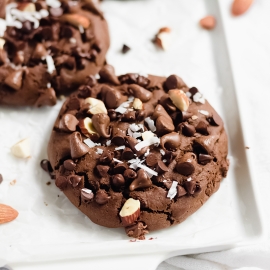 angle close up of an almond joy cookie