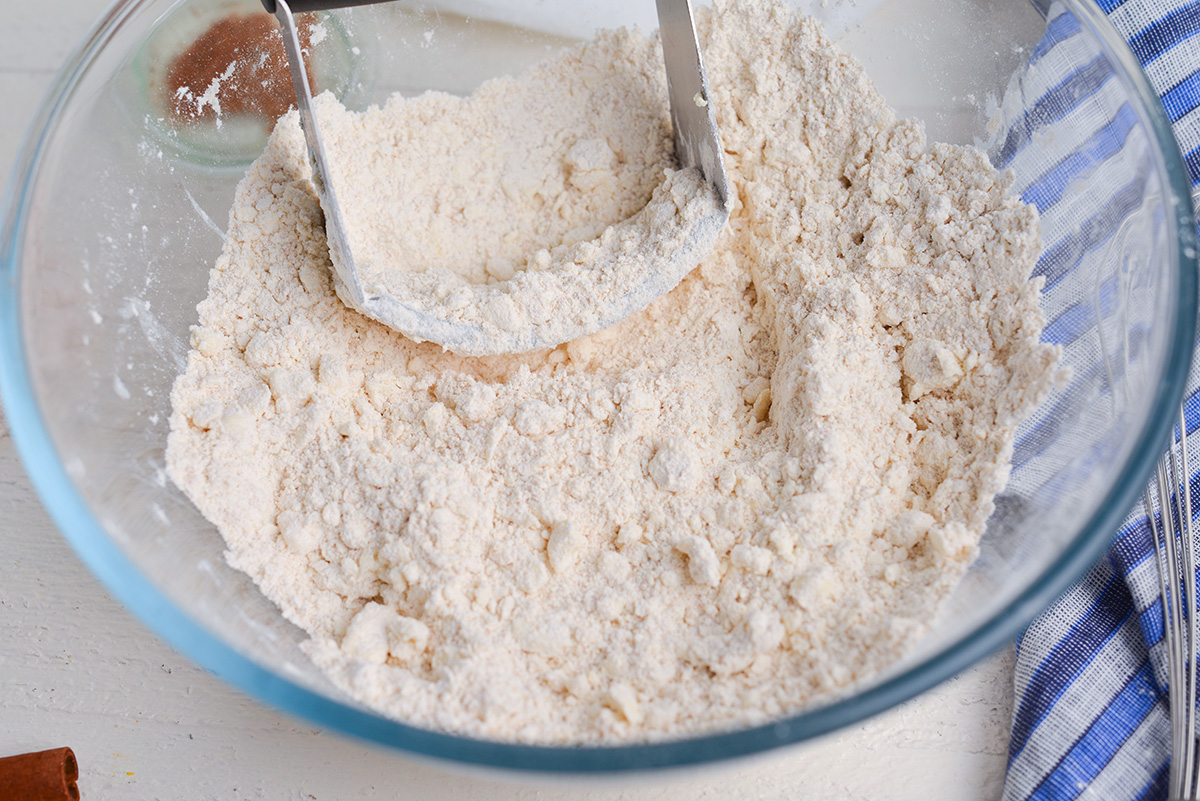 butter cutting into flour