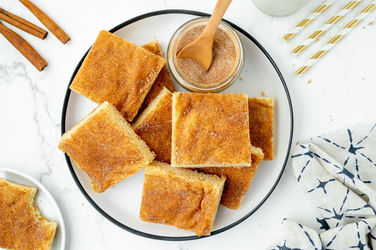 overhead shot of plate of snickerdoodle cookie bars