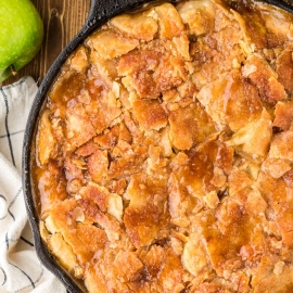 overhead shot of apple pandowdy in a skillet