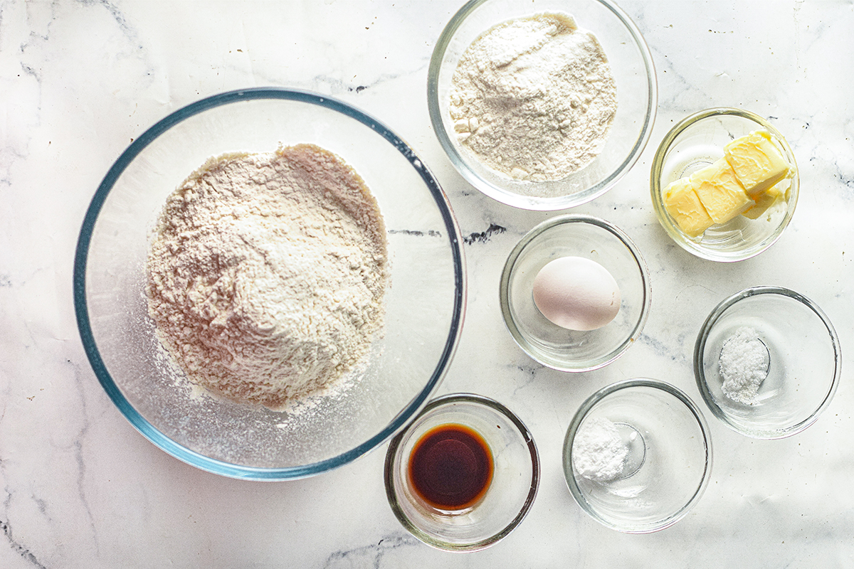 ingredients to make christmas star cookies