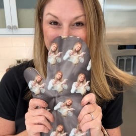 jessica holding a custom oven mitt