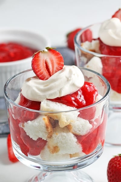 angel food strawberry parfaits with sauce