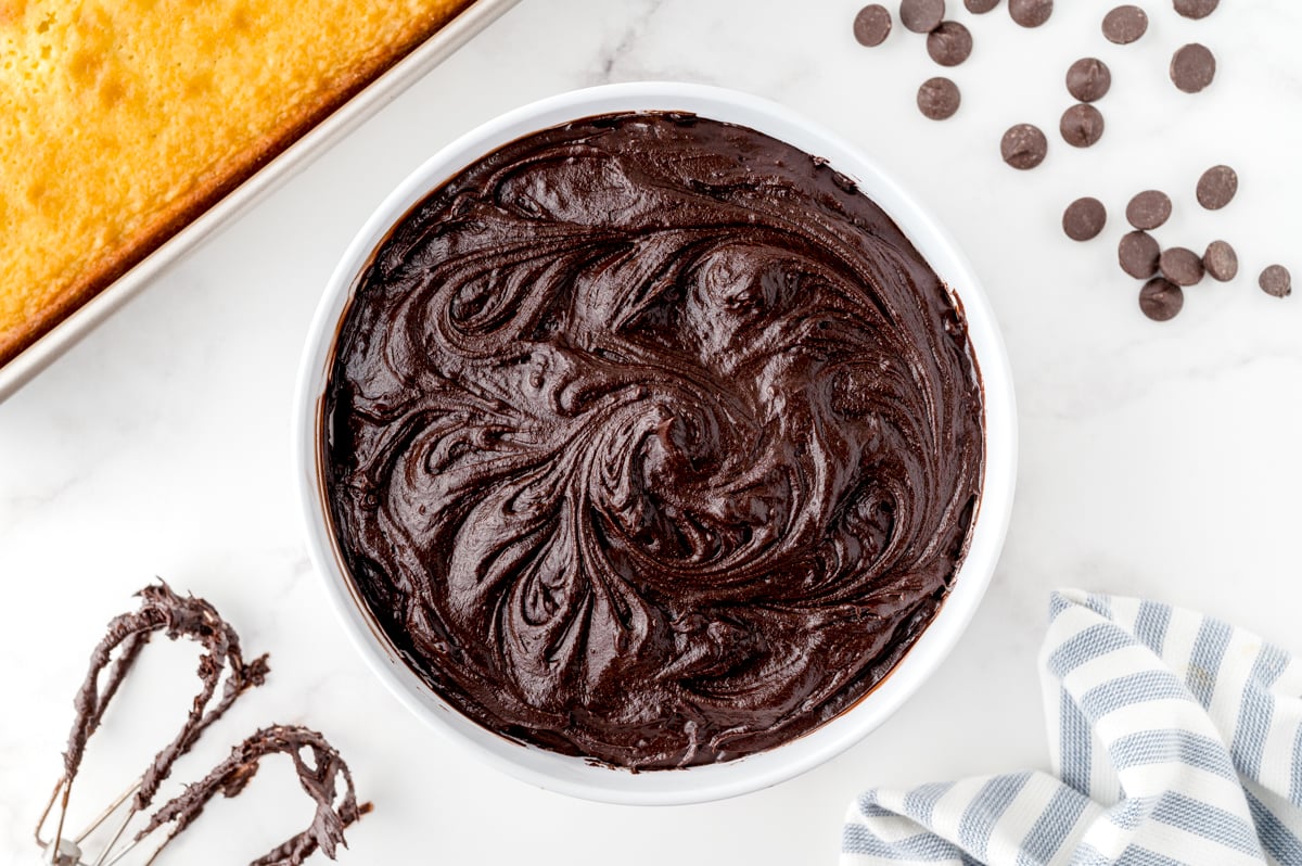 overhead bowl of chocolate fudge frosting
