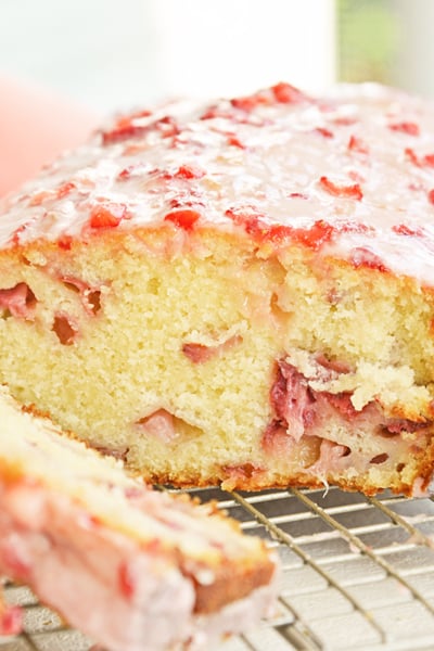 cut pound cake with fresh strawberries
