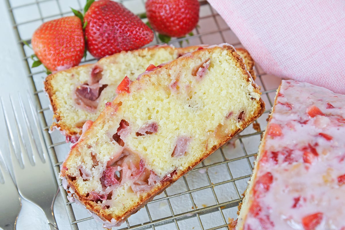 overhead slices of strawberry pound cake