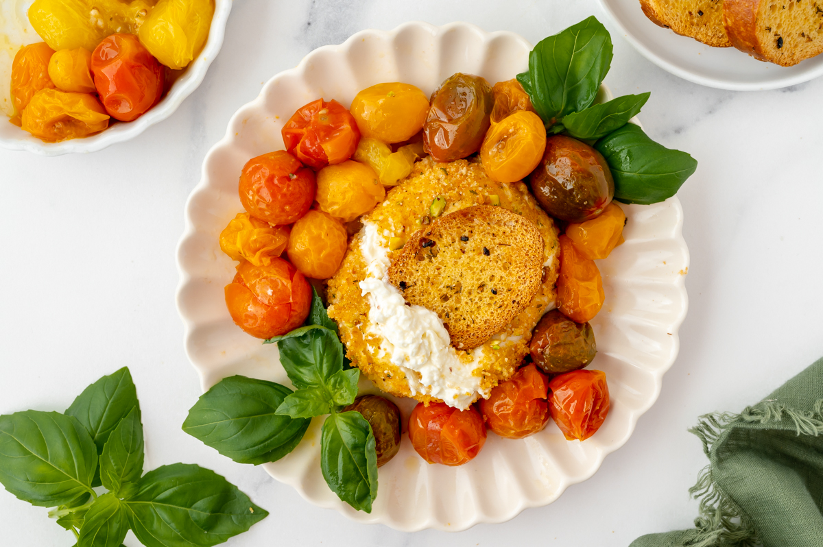 toasted bread dipping into air fryer burrata