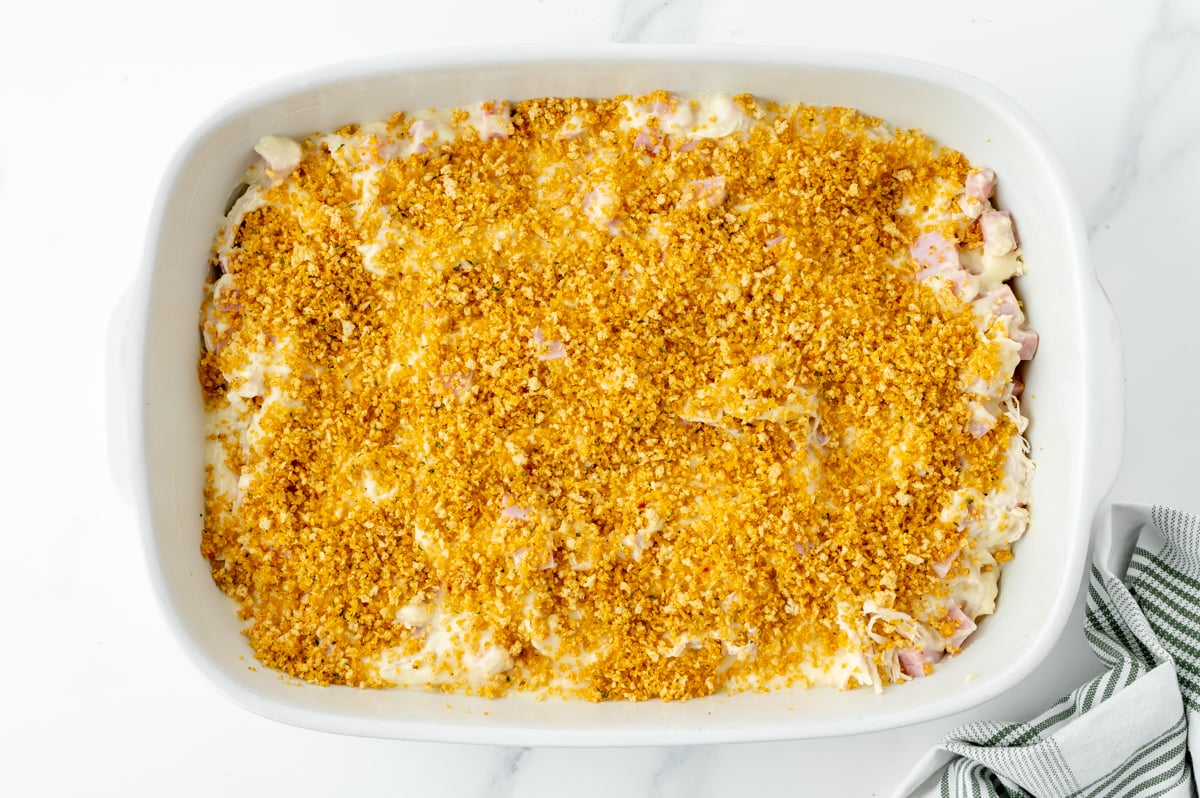 crunchy topping added to chicken cordon bleu casserole