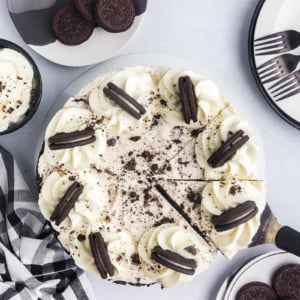 overhead shot of sliced oreo cheesecake