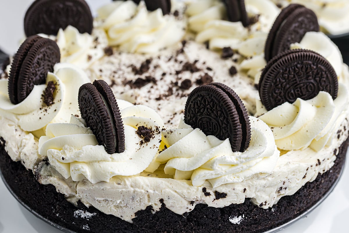 angled shot of oreo cheesecake