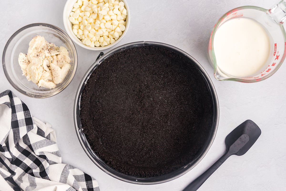 overhead shot of oreo crust