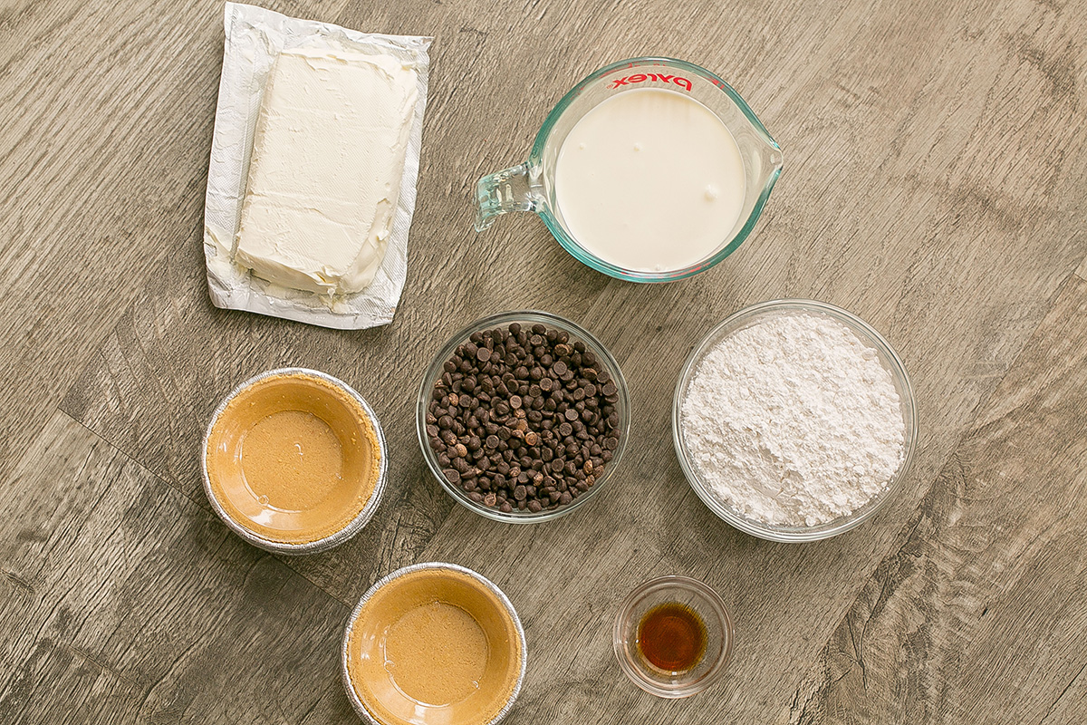 overhead shot of mini no bake cheesecakes