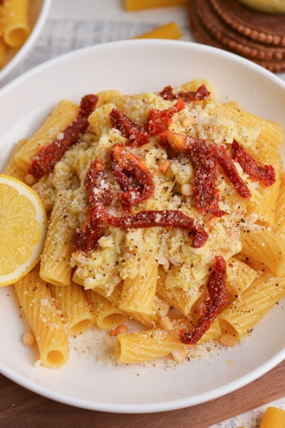 close up shot of bowl of lemon pesto pasta
