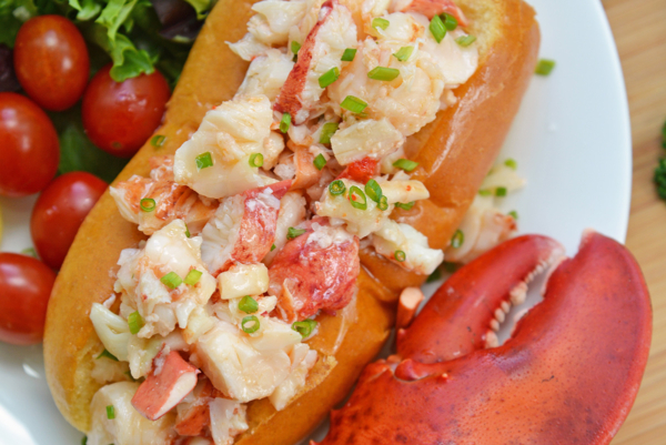 overhead of hot lobster roll