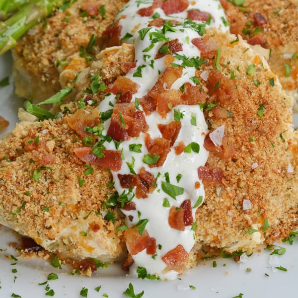 close up of bacon ranch chicken with sauce