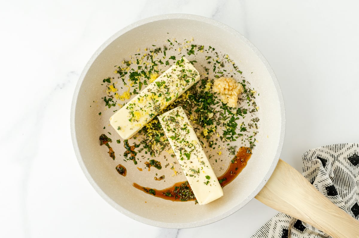 garlic butter ingredients in pan